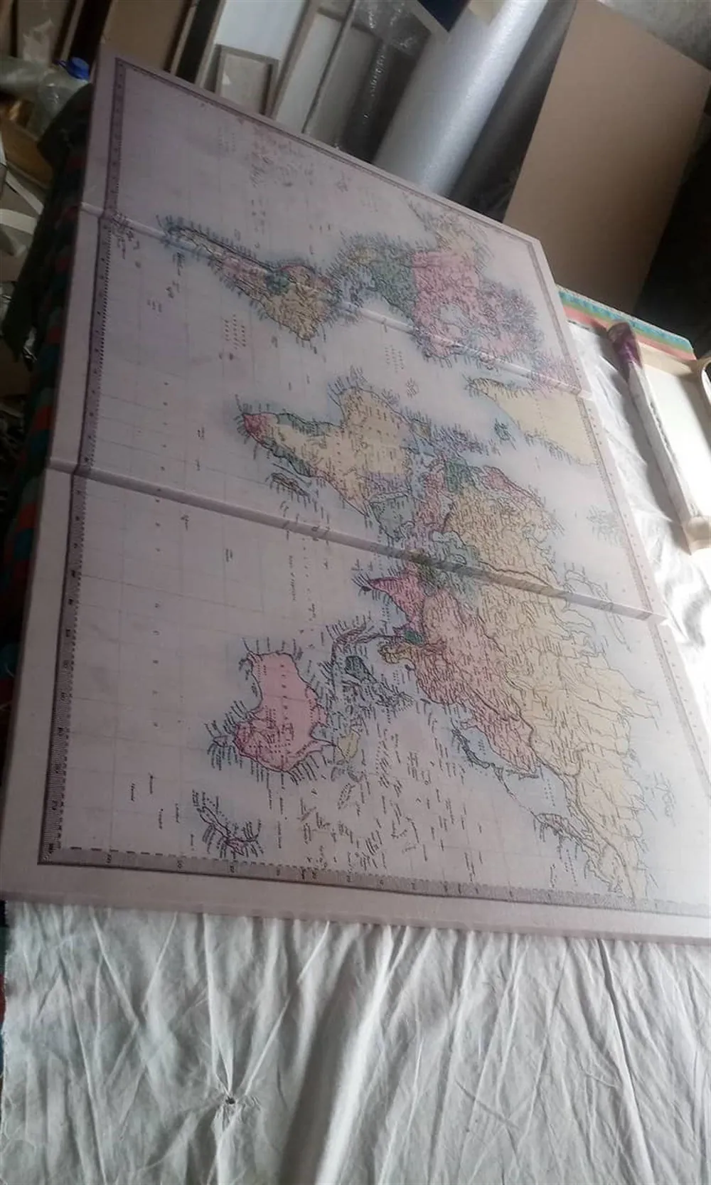 3 Parçalı Dünya Haritası Kanvas Tablosu