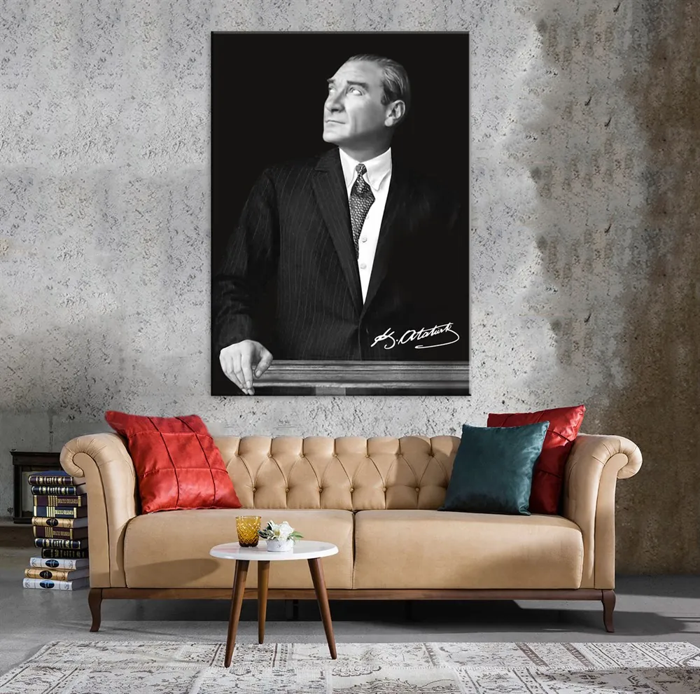 Siyah Beyaz Atatürk Tablosu